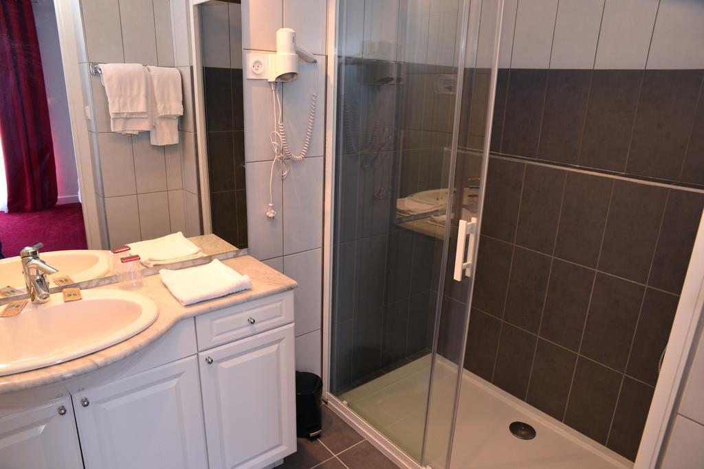 Hotel Le Square Aurillac Dış mekan fotoğraf