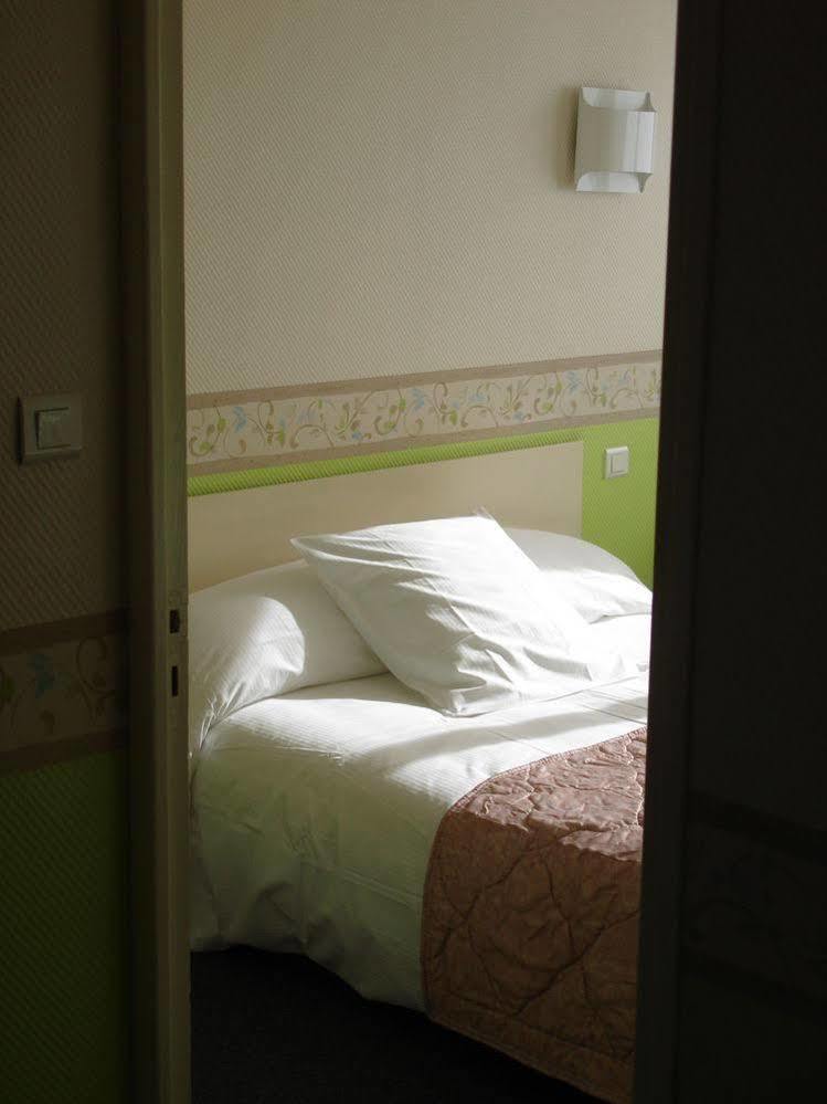 Hotel Le Square Aurillac Dış mekan fotoğraf